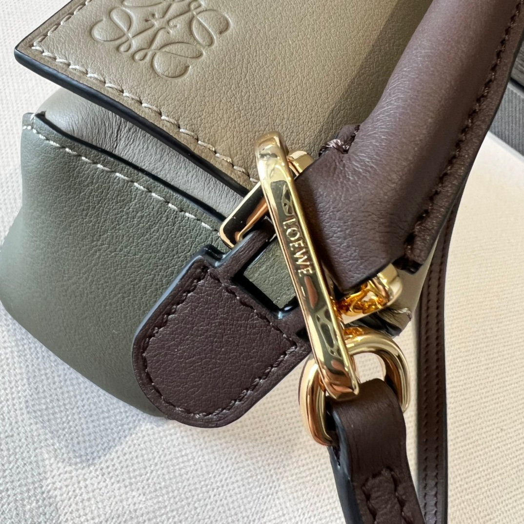 Handbag/Shoulder Bag Size 18*12.5*8CＭ