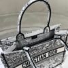Handbag/Shoulder Bag Size 42x38x18cm