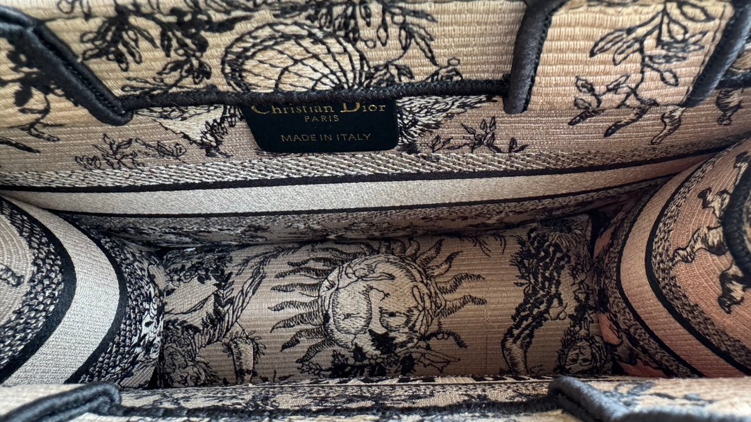 Handbag/Shoulder Bag Size 26×8×22cm