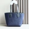 Handbag/Shoulder Bag Size  22x 19x 18cm
