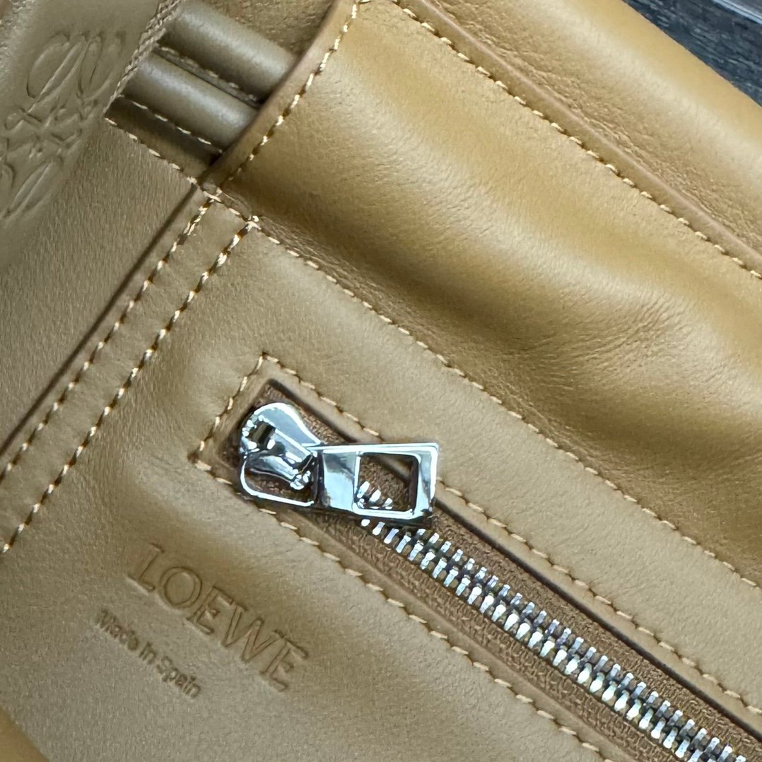Handbag/Shoulder Bag Size 34*12*24CＭ