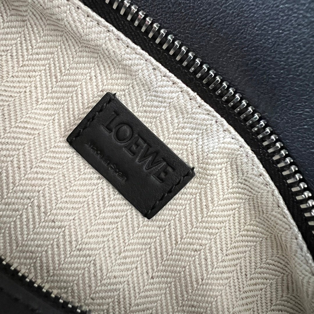 Handbag/Shoulder Bag Size 24*10.5*16CM