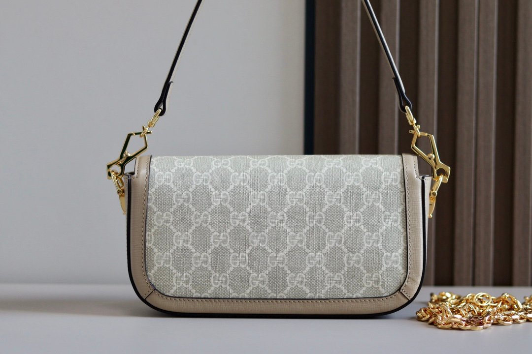 Handbag/Shoulder Bag Size  23.5x14x5cm