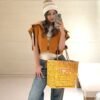 Reversible handbag Specifications: 32*29*17