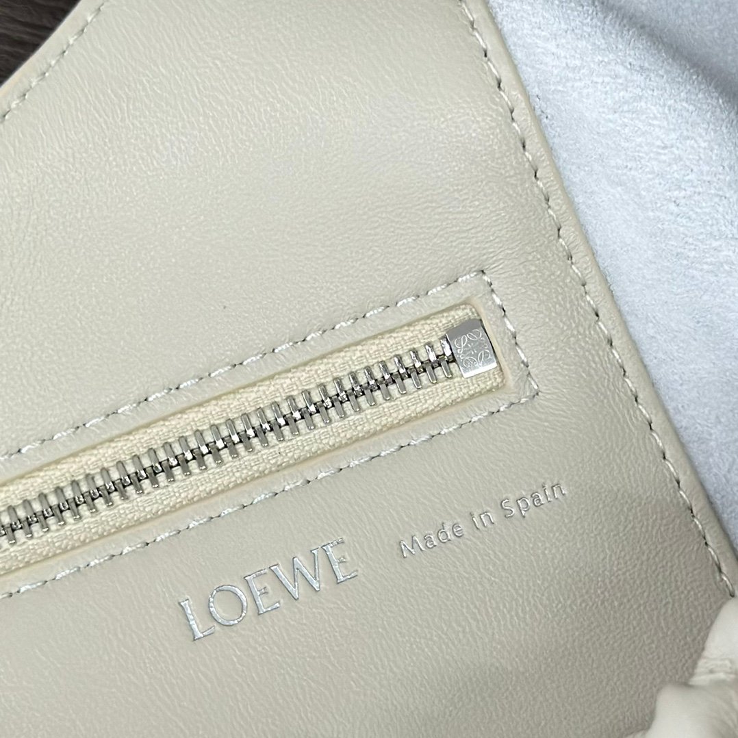 Handbag/Shoulder Bag Size 29*10.5*24CM