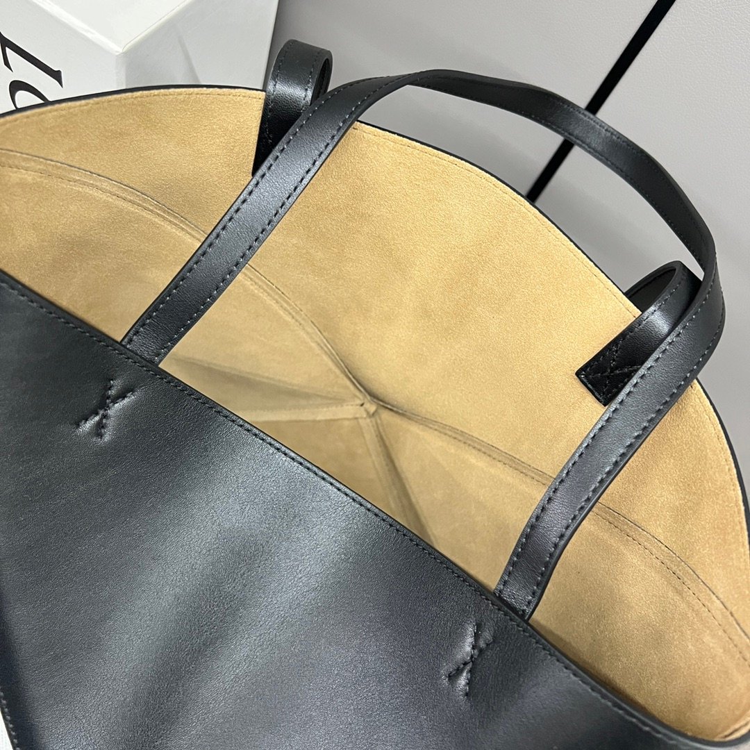 Handbag/Shoulder Bag Size 25.5*14.5*31.5CＭ