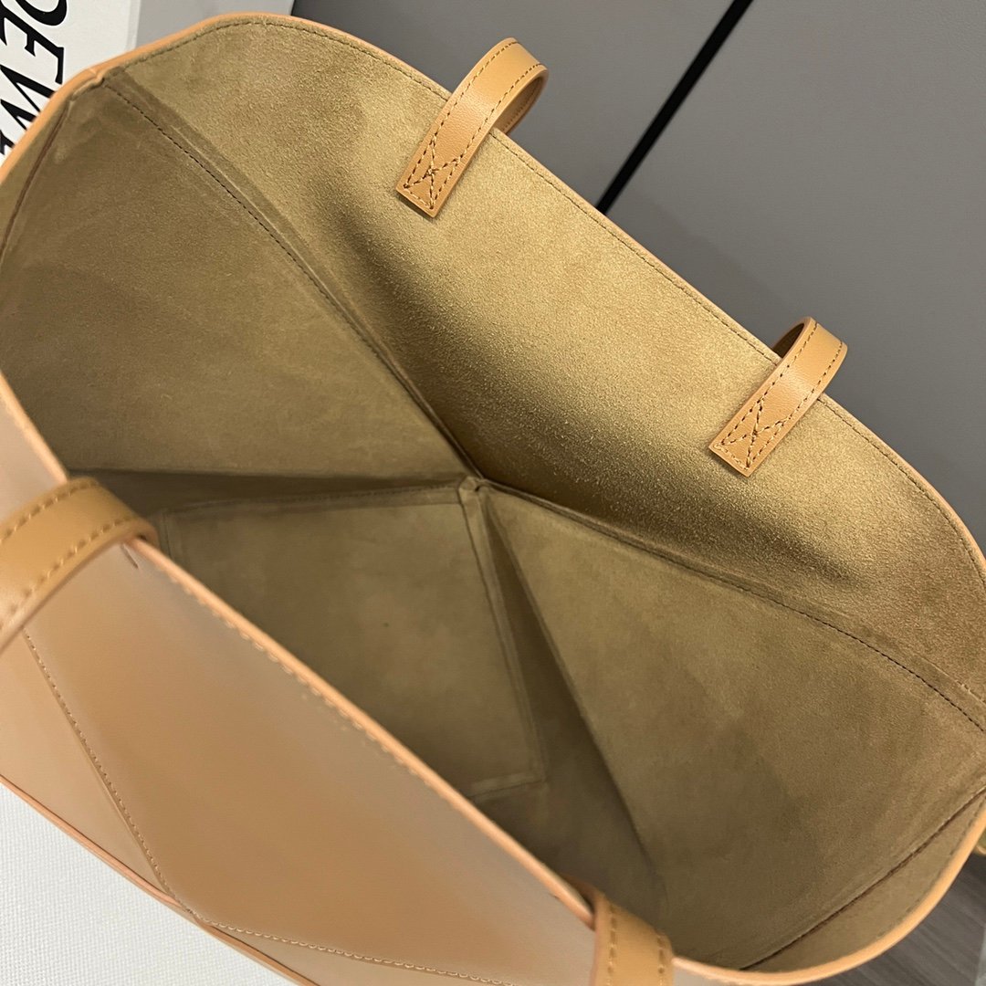 Handbag/Shoulder Bag Size 25.5*14.5*31.5CＭ