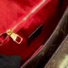 Messenger bag specification: 24*17*12