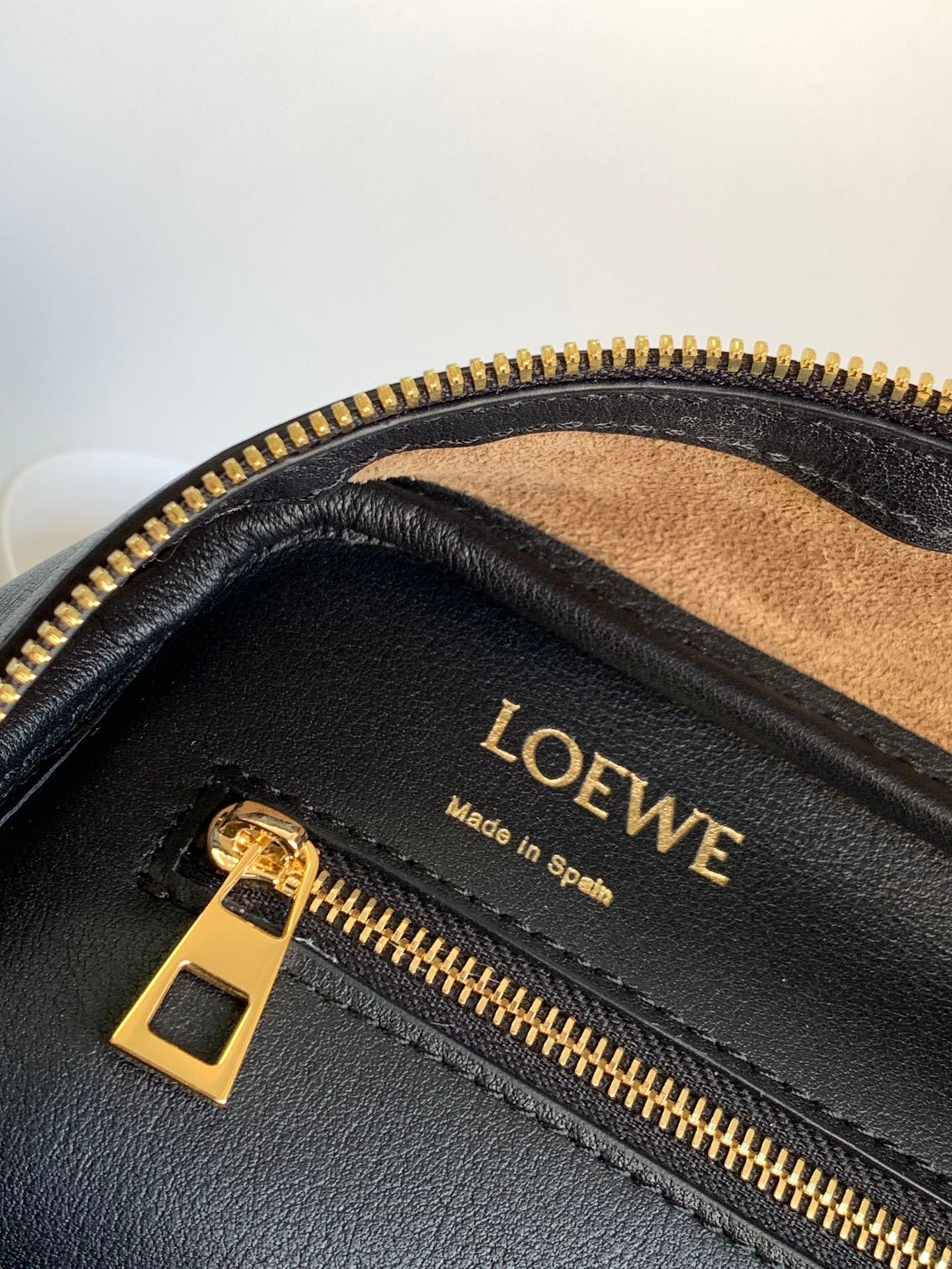 Handbag/Shoulder Bag Size 19*18*11cm