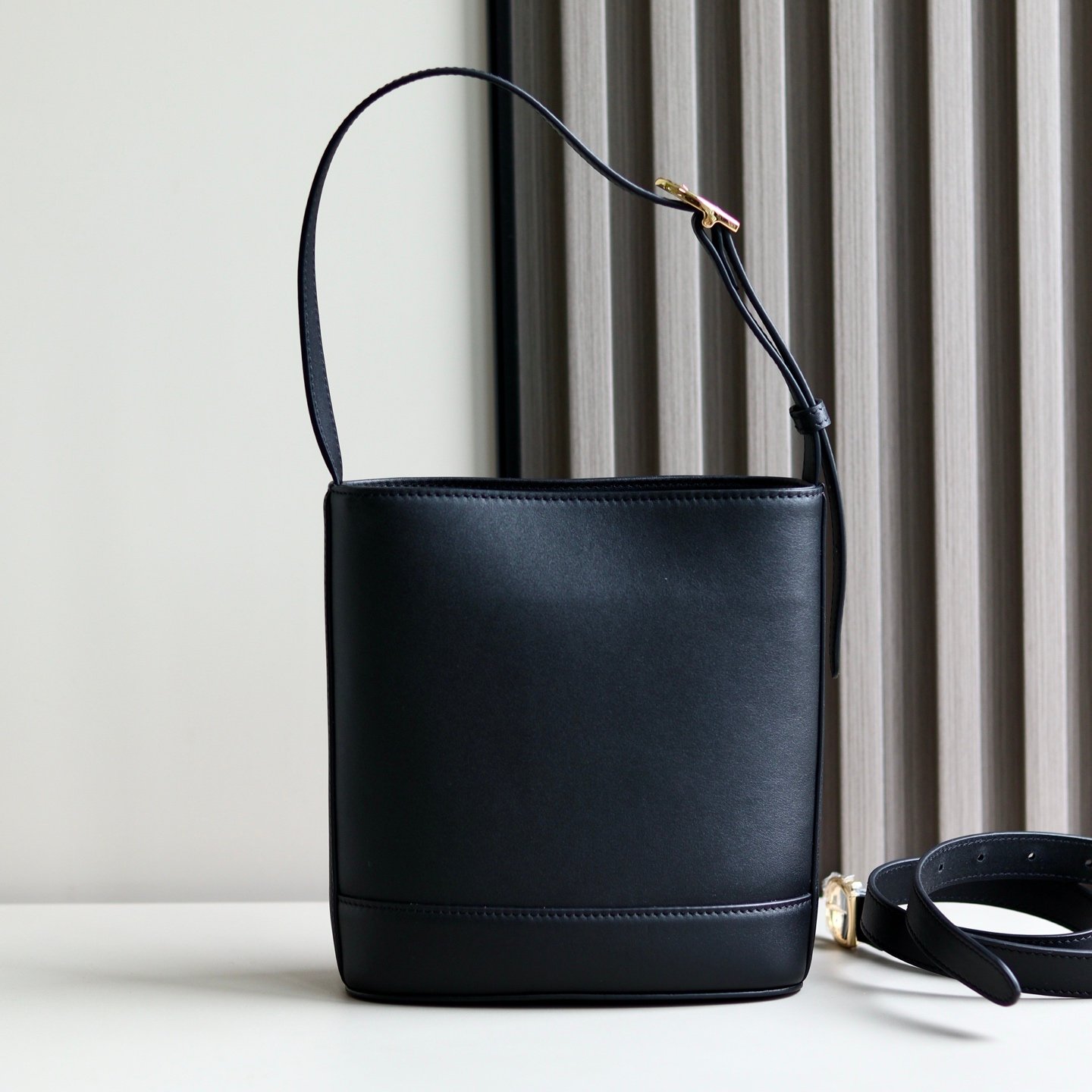 Handbag/Shoulder Bag Size  18.5x20x8.5