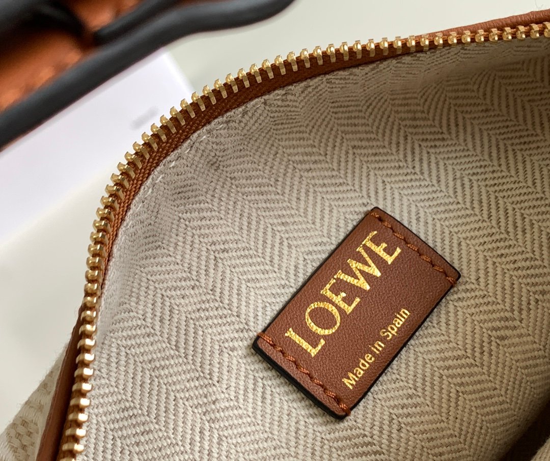 Handbag/Shoulder Bag Size21*17*12.5cm