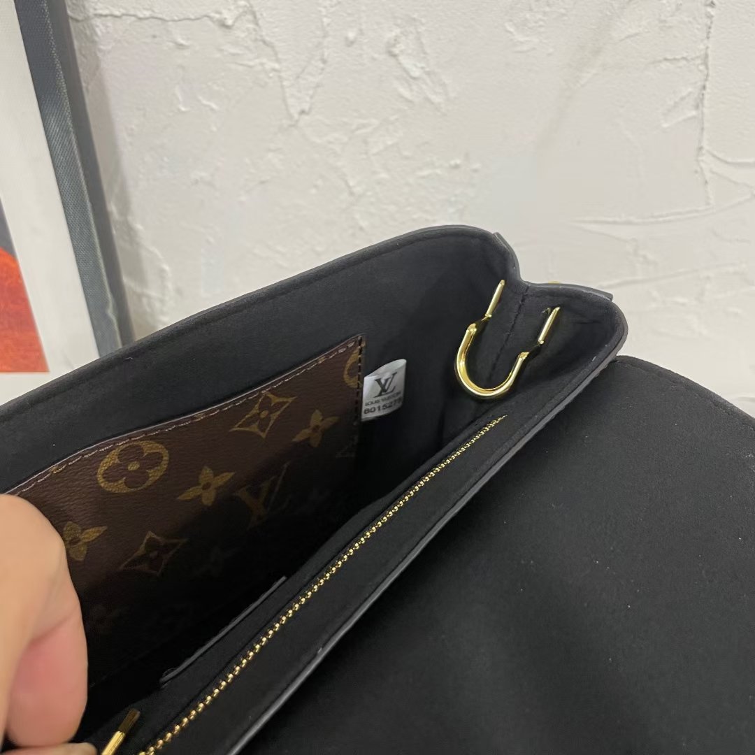 Reading flower color matching leather single room handbag Specification: 25*17*10cm