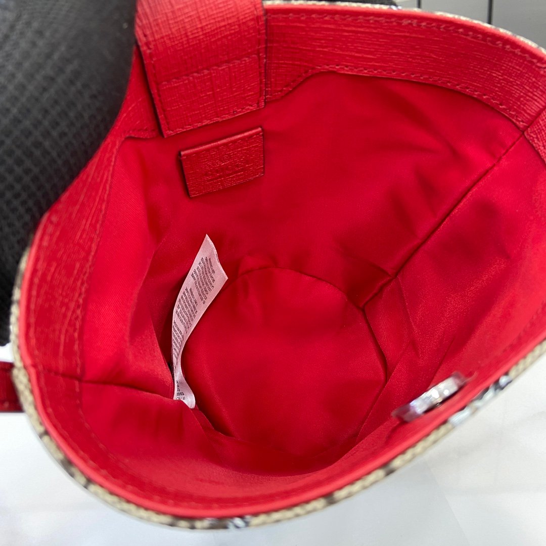 Handbag/Shoulder Bag Size  18.5x 16.5x 7.5