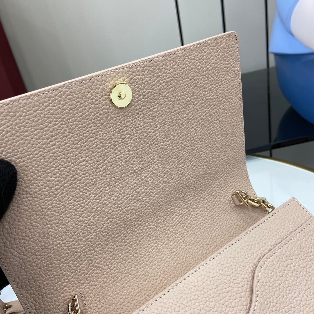 Handbag/Shoulder Bag Size 20x 12.5x 4cm