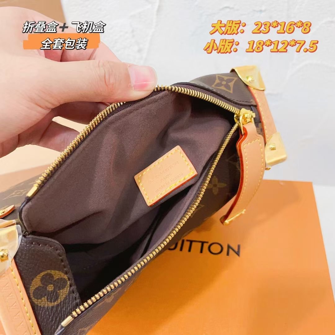 Handbag shoulder bag specifications: 18*12*8cm