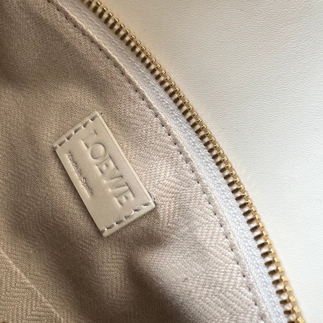 Handbag/Shoulder Bag Size 24*10.5*16CM