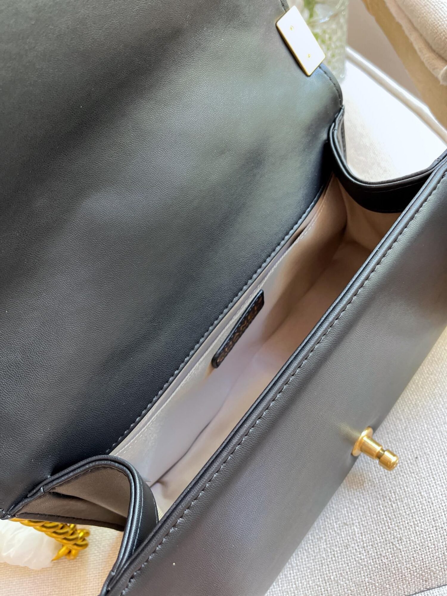 Tote crossbody bag Shoulder bag Dimensions: 15 x 25 cm.