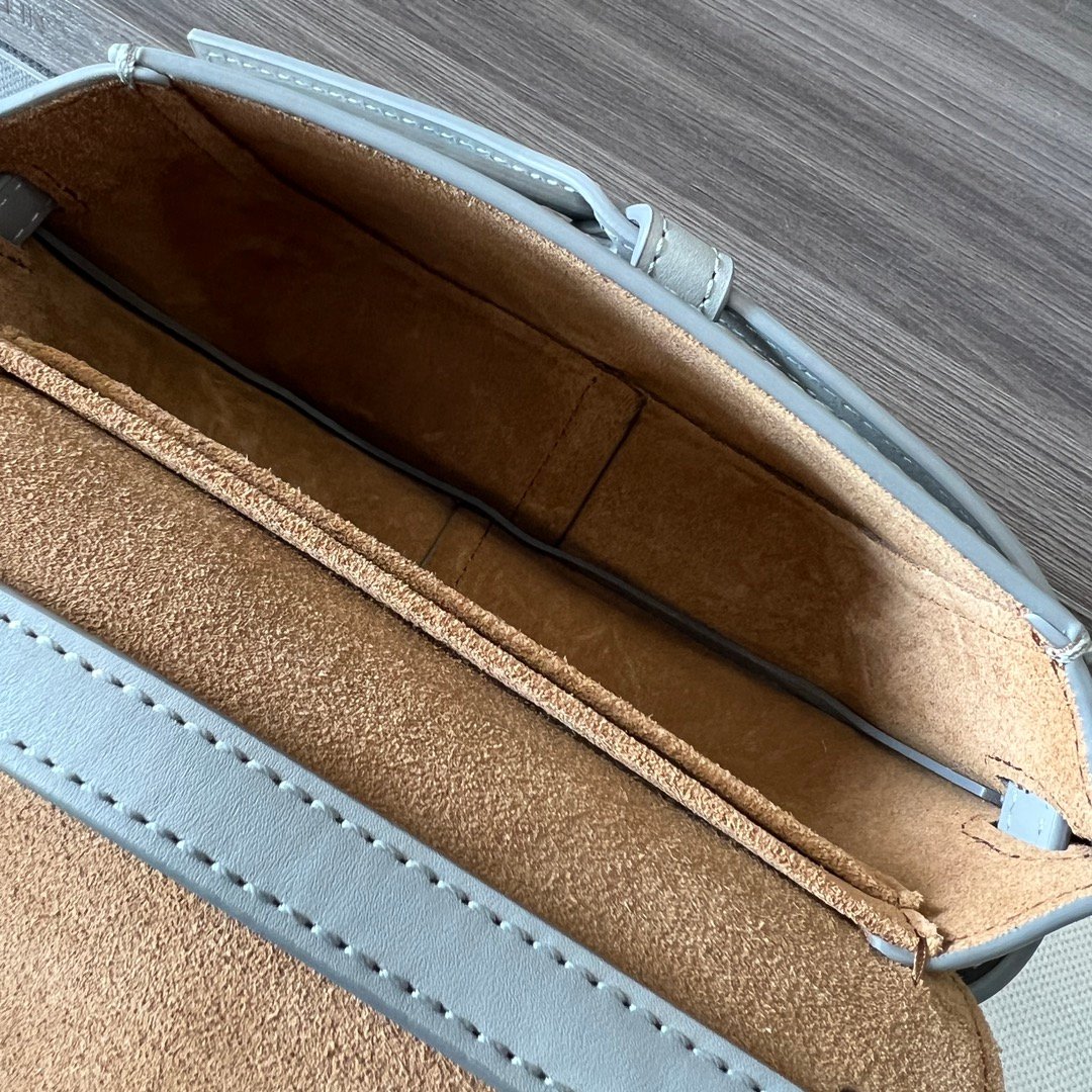Handbag/Shoulder Bag Size21x12.5x9.5cm